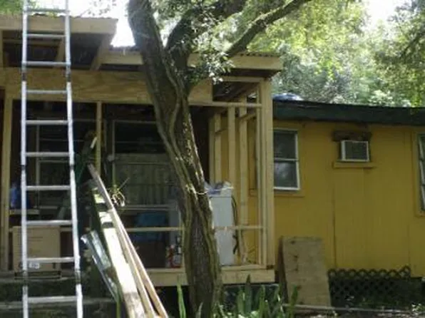 5200 Cyril Dr, Dade City, FL 33523