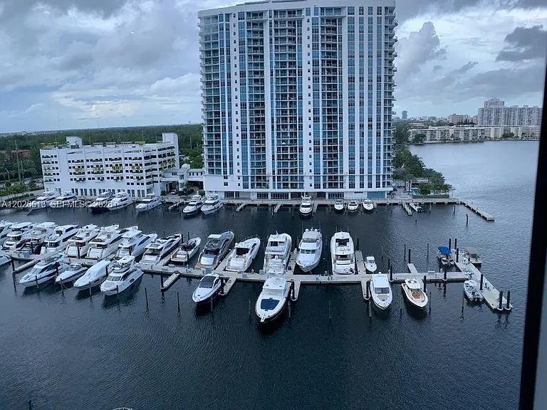 17111 Biscayne Blvd #1109 — Photo 1