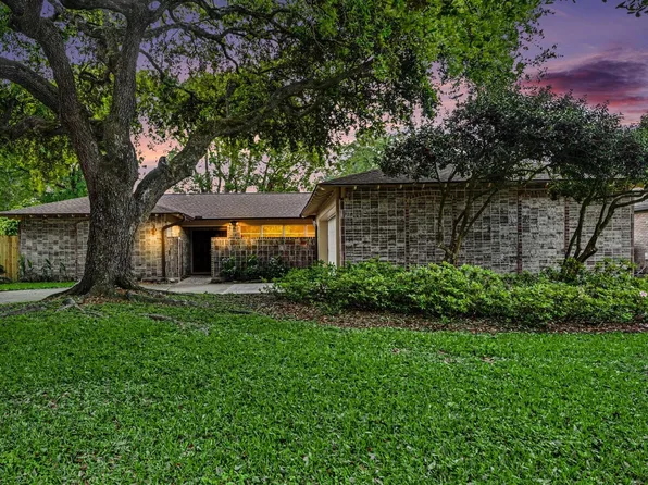 330 Biscayne Blvd, Seabrook, TX 77586