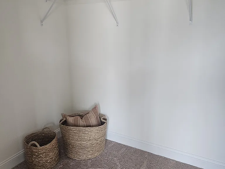 180 Hyacinth Ln — Photo 15