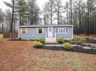 14 Craven Ter, Derry, NH 03038