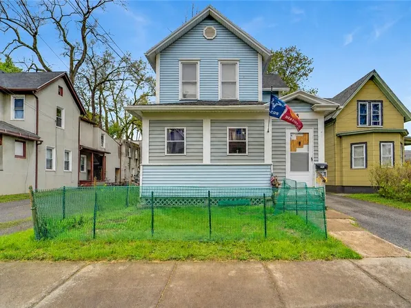 28 Myrtle St, Rochester, NY 14606
