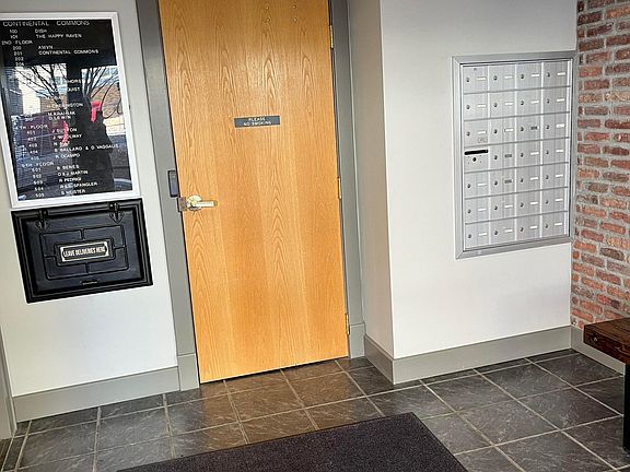 Main floor Lobby/elevator/stairwell/mailboxes