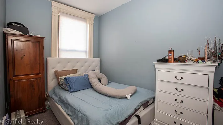 Rented by Garfield Realty  | media 20