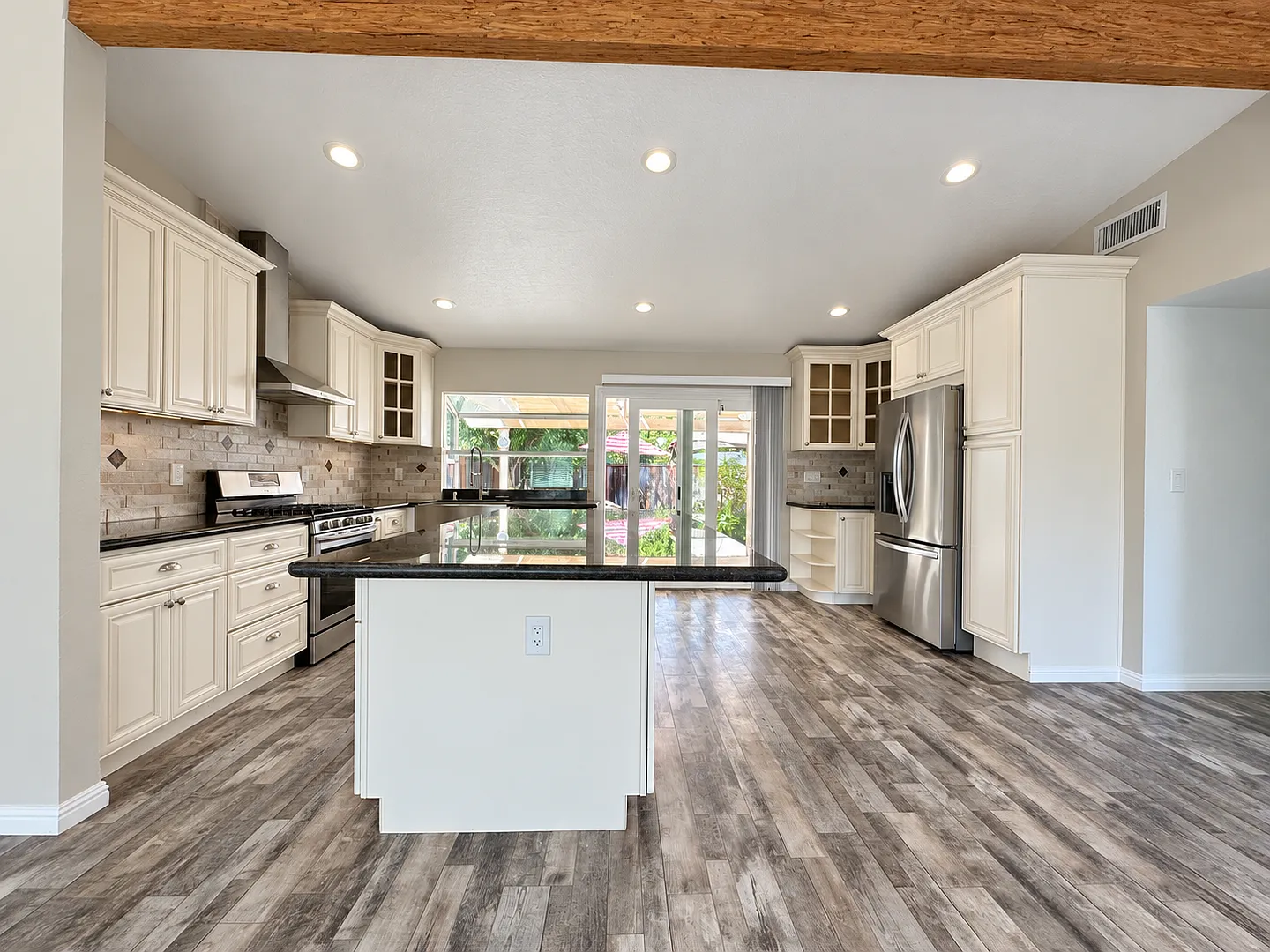 Available for Rent! Beautifully Updated 4-Bedroom Home in Prime Livermore Location — Photo 3