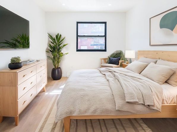 167-03 14th Rd FLOOR 1