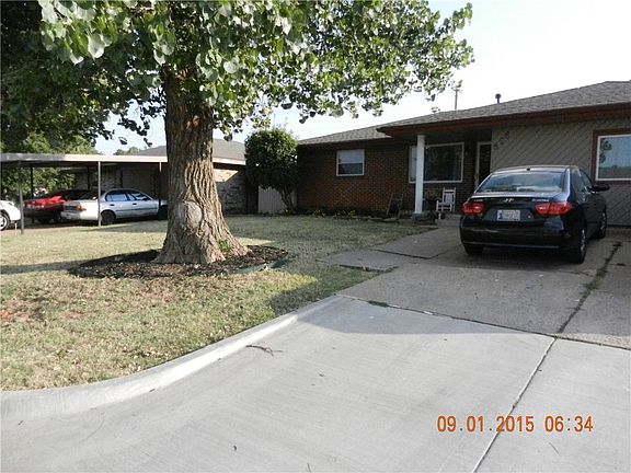 2nd image of 828 N Windermere Dr