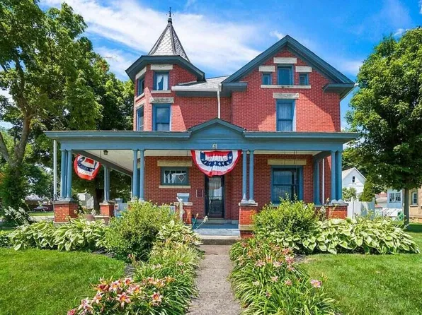 61 East St, Ashville, OH 43103