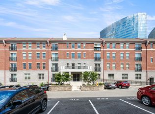 700 Commodore Ct UNIT 2737, Philadelphia, PA 19146