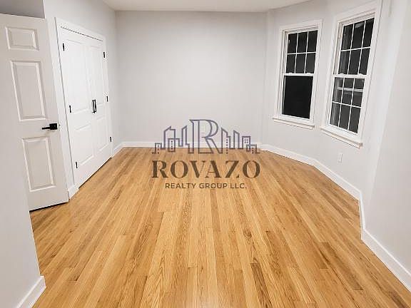 5th image of 378-379 S 20th St #2R