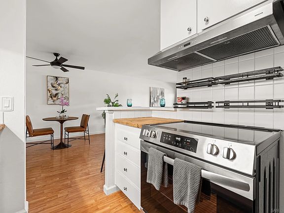 4th image of 6202 Friars Rd Unit 215