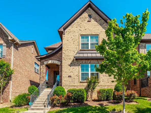 1118 Kennesaw Blvd, Gallatin, TN 37066