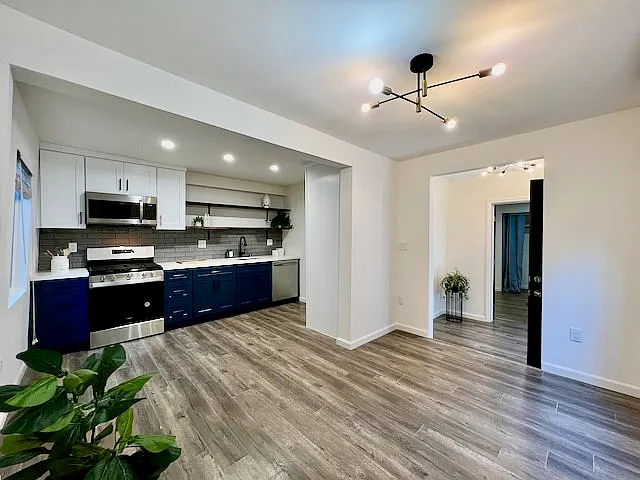 656 1/2 N Dillon St #A — Photo 6