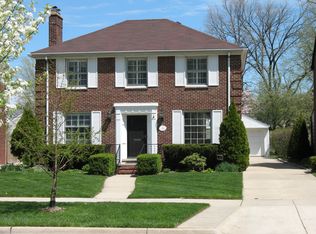 1784 Littlestone Rd, Grosse Pointe Woods, MI 48236