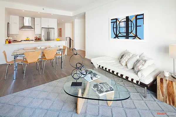 Sold by Modern Spaces | media 28