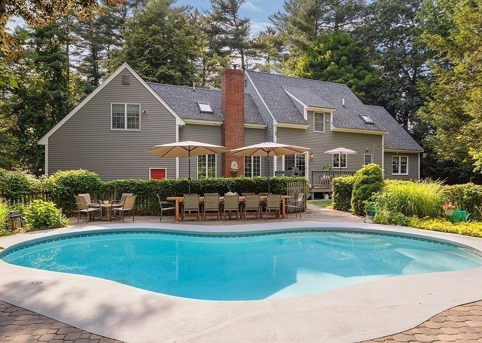 85 Trowbridge Cir, Rowley, MA 01969 Zillow