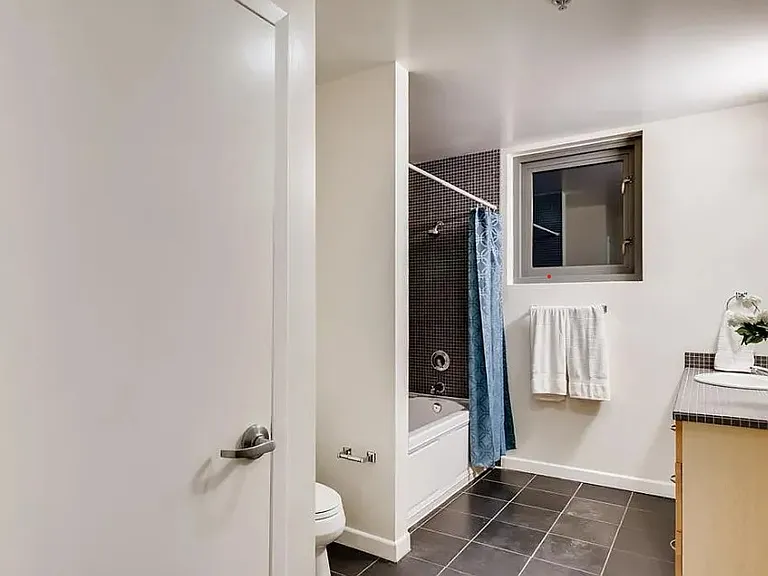 1150 J St #1 — Photo 15