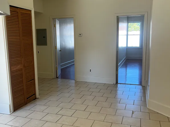 4016 Market St #2F, Philadelphia, PA 19104