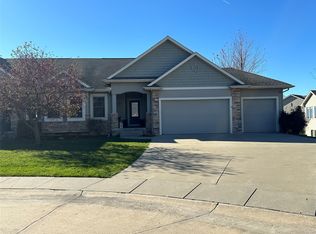 4604 143rd St, Urbandale, IA 50323