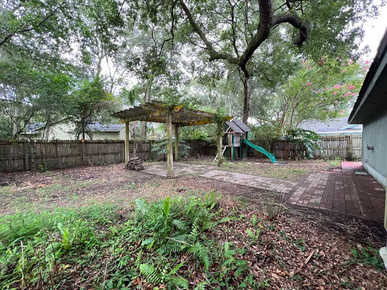 216 Citrona Dr — Photo 7