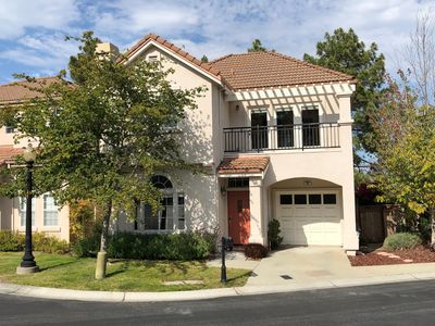 32 Arroyo View Cir, Belmont, CA, 94002