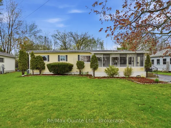 26 Linden Blvd, Quinte West, ON K8N 4Z3