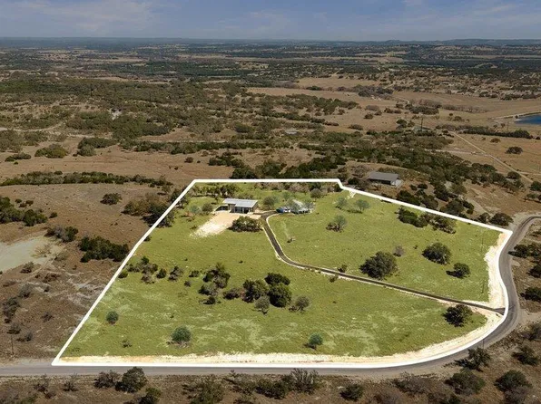 158 Watch Hill Ln, Stonewall, TX 78671
