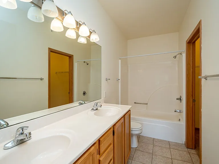 Woodridge Estates — Photo 29