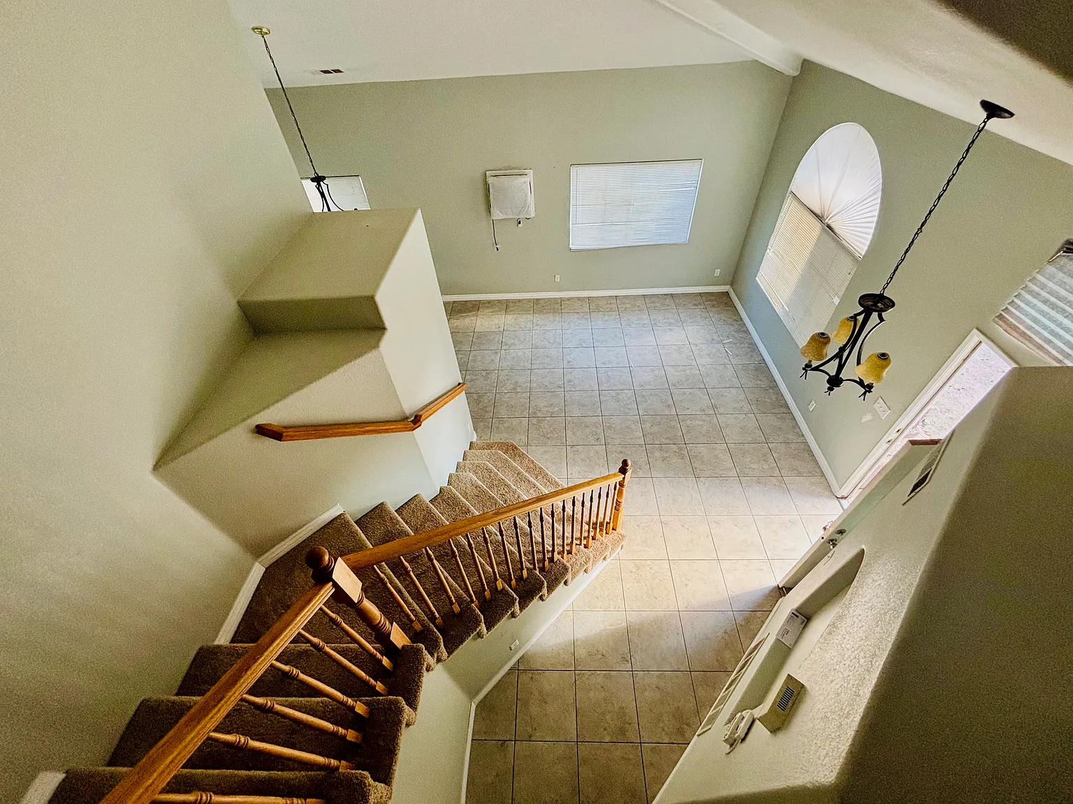 3 bed, 1616 sqft, $2,799 — Photo 3