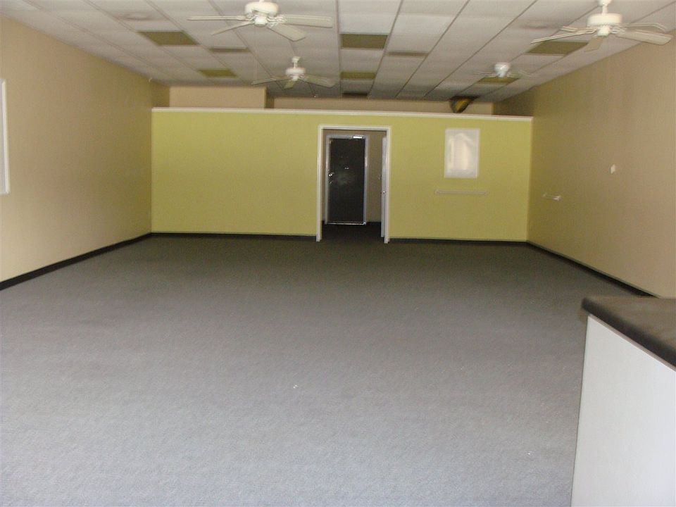 2nd image of 322 Perry Pkwy