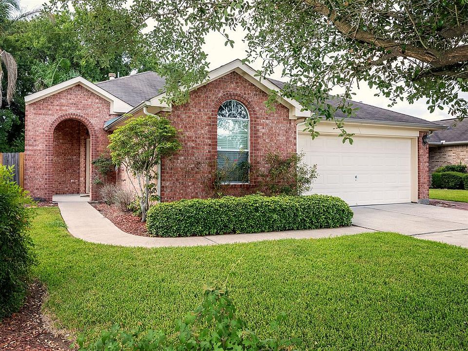 1st image of 1818 Sherwood Forest Cir