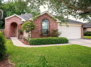 1818 Sherwood Forest Cir, League City, TX 77573