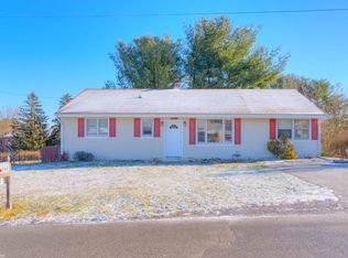 290 Clearview Dr, Christiansburg, VA 24073