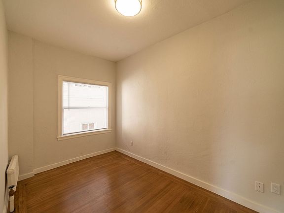 4th image of 743 Warfield Ave APT 1