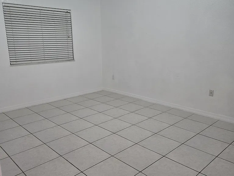 4604 SW 164th Pl #HOUSE — Photo 19