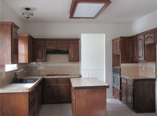 1614 Laurel Springs Ct, Desoto, TX 75115