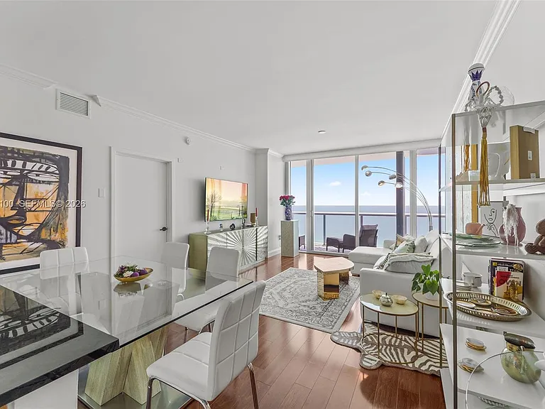 6799 Collins Ave #1103 — Photo 7