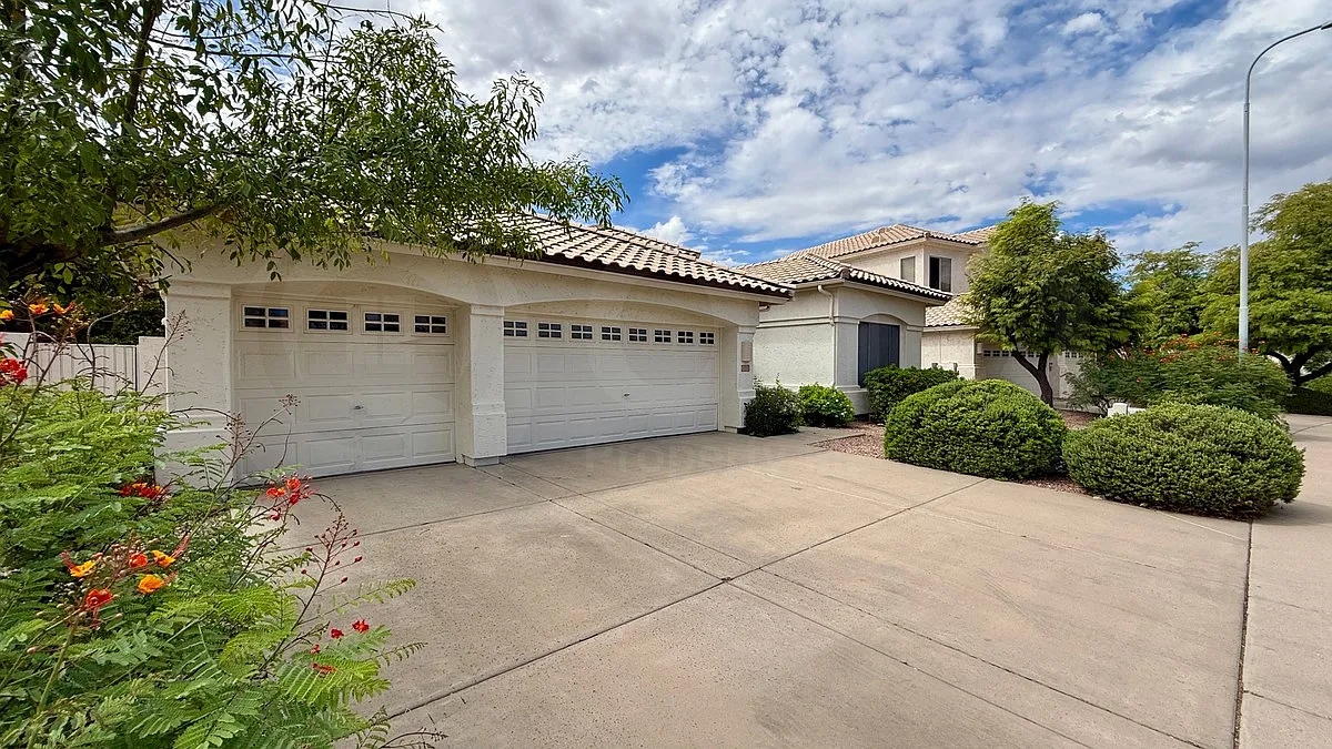 4 bed, 2.0 bath, 2445 sqft, $3,199 — Photo 1