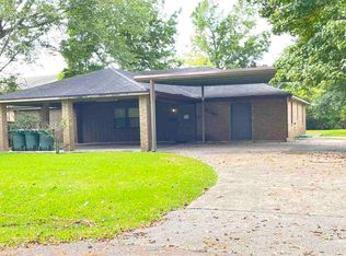 2295 N 10th St, Beaumont, TX 77703