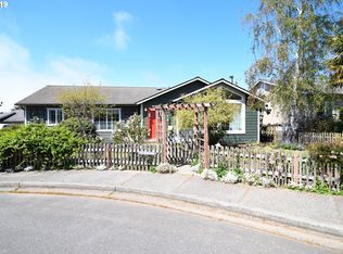 515 Rosichelli Ln, Brookings, OR 97415