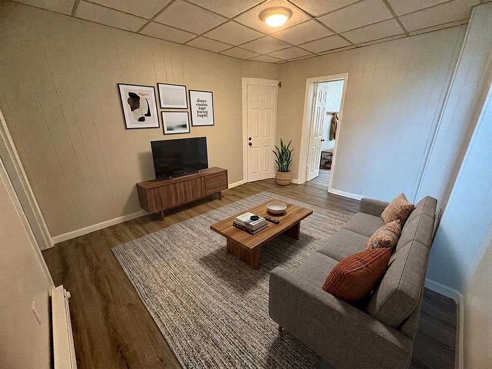 1st image of 627 N Hartley St #1