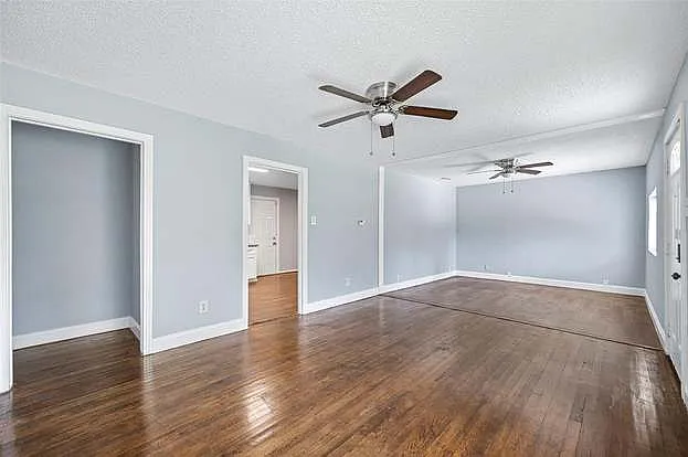 325 Paddy St — Photo 30