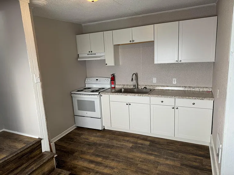 1407 New York Ave #1405-1/2 — Photo 2