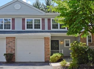 8 Sycamore Way, Mount Arlington, NJ 07856