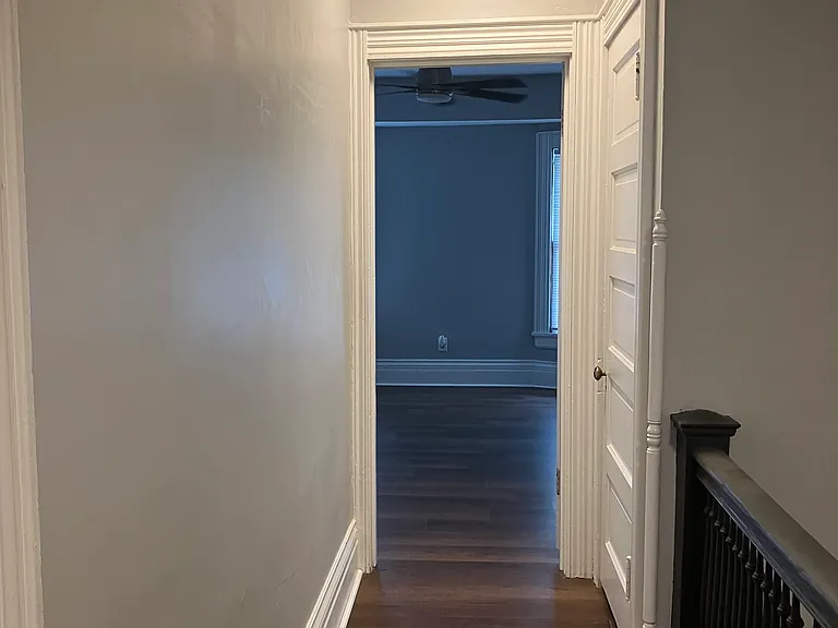 1137 N Superior St — Photo 11
