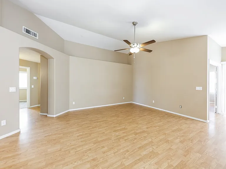13122 W Wilshire Dr — Photo 3