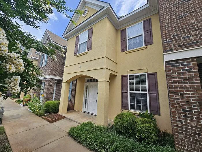 13 Crossbow Pl — Photo 1