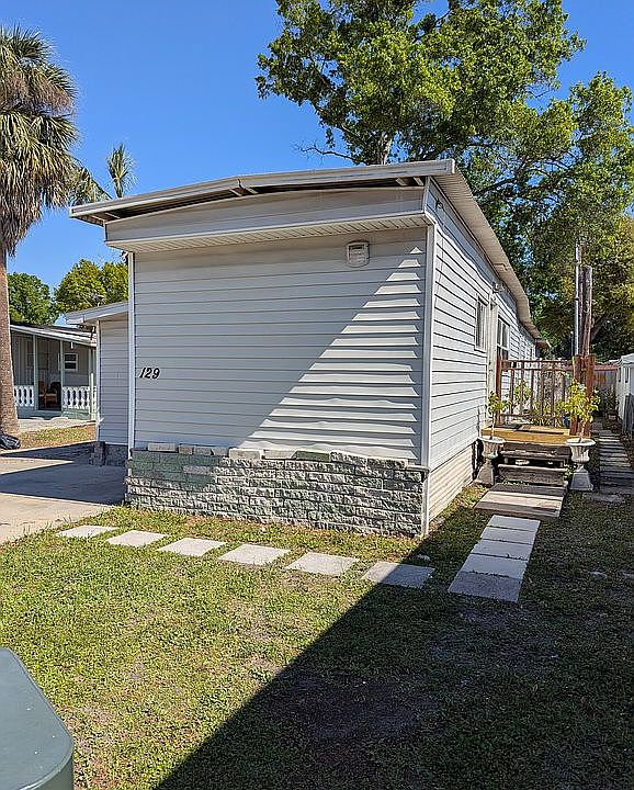 1st image of 129 Bush Ln