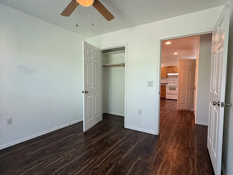 369 W 3rd St S #3 — Photo 8