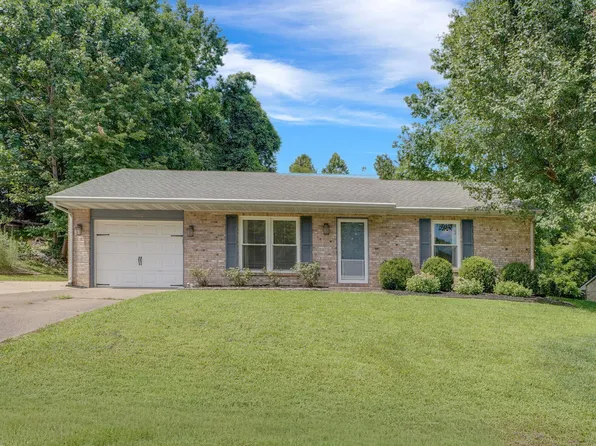 5622 Greensboro Dr, Newburgh, IN 47630